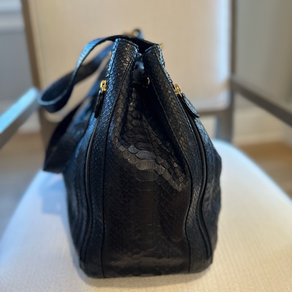 Eileen Kramer Genuine Python Black Shoulder Bag Hobo Purse With Gold Hardware - Picture 6 of 12
